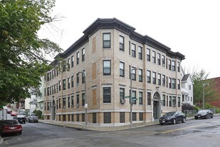 69 Glenway St in Dorchester, MA - Building Photo