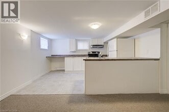 125 Margaret Ave in Kitchener, ON - Building Photo - Building Photo