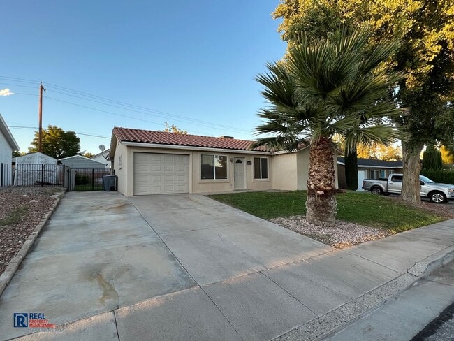 2257 E 550 N in Saint George, UT - Building Photo - Building Photo