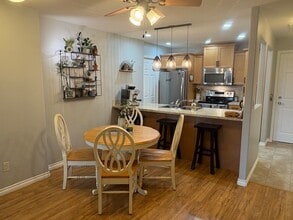 2125 Atkinson St in Penticton, BC - Building Photo - Building Photo