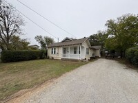 1800 Bolivar St in Denton, TX - Foto de edificio - Building Photo