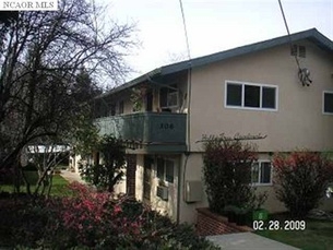 Holly Tree Apartments in Grass Valley, CA - Building Photo