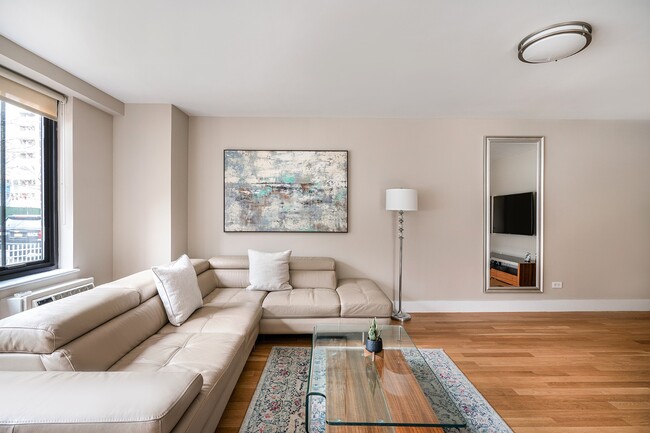 784 Columbus Ave in New York, NY - Foto de edificio - Building Photo