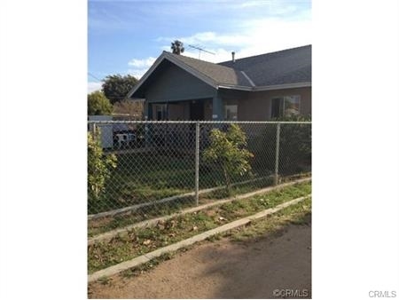 5250-5290 Golden Ave in Riverside, CA - Foto de edificio - Building Photo