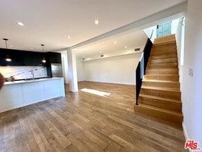 833 Maltman Ave in Los Angeles, CA - Building Photo - Building Photo