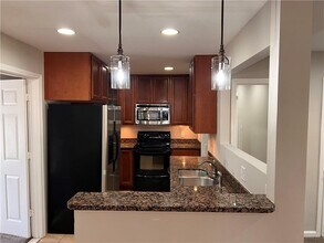 2047 Panstone Ct SW in Marietta, GA - Building Photo - Building Photo