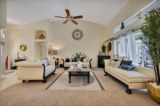 19 Hoffer St in Port Charlotte, FL - Building Photo - Building Photo