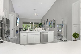 20071 Seagrove St, Unit Grandezza in Estero, FL - Building Photo - Building Photo