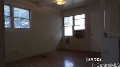 2904 Kaimuki Ave in Honolulu, HI - Building Photo - Building Photo