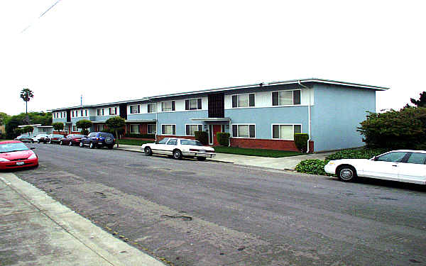 311 Carlston St in Richmond, CA - Foto de edificio - Building Photo