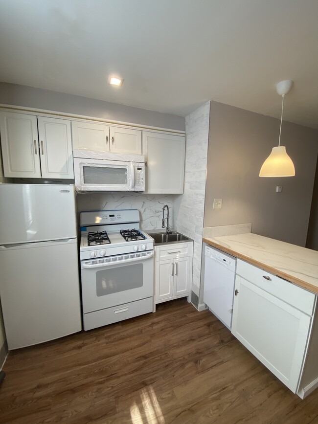 12 S 10th St, Unit 2F