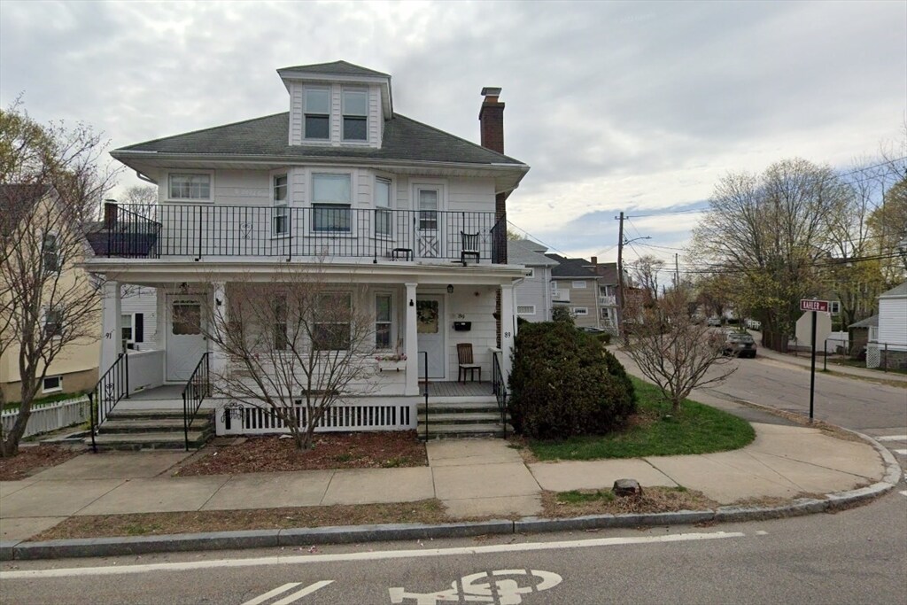 89-91-91 Thacher St in Milton, MA - Building Photo