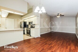 2720 Wilder Park Dr in Plant City, FL - Foto de edificio - Building Photo