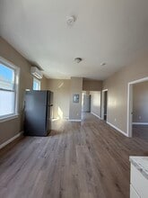 24 Myrtle St in New Bedford, MA - Building Photo - Building Photo