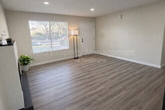 600 Lorelei Ln in Patterson, CA - Building Photo - Building Photo