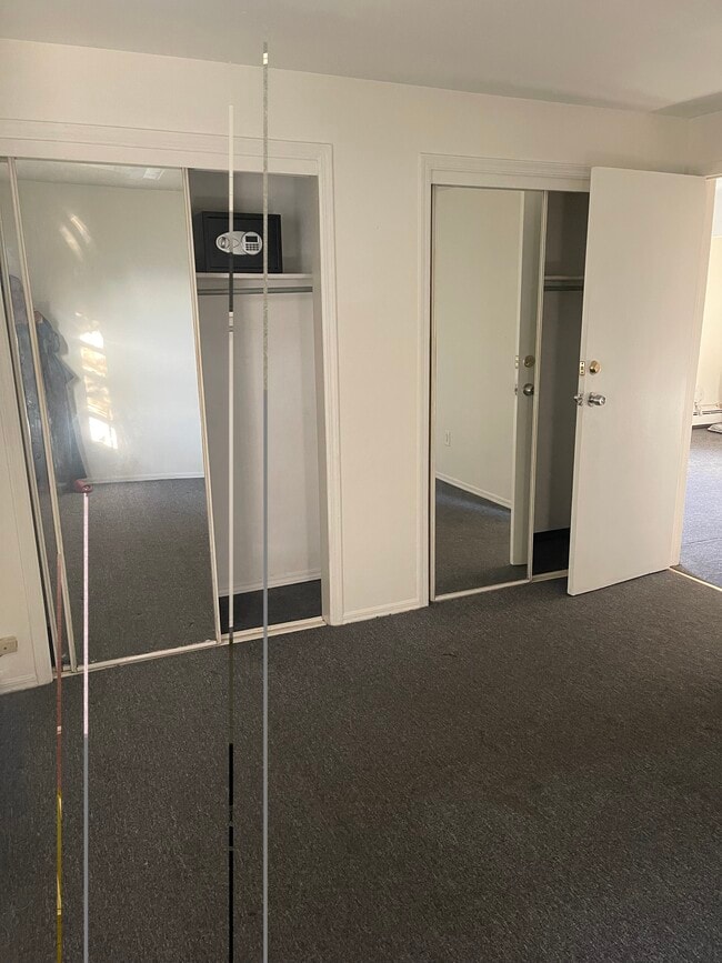 34 Avenue A, Unit 2nd floor in Inwood, NY - Building Photo - Building Photo