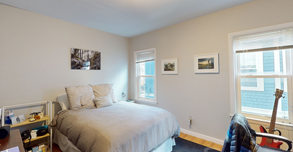 23 Tufts St, Unit 2 in Cambridge, MA - Foto de edificio - Building Photo