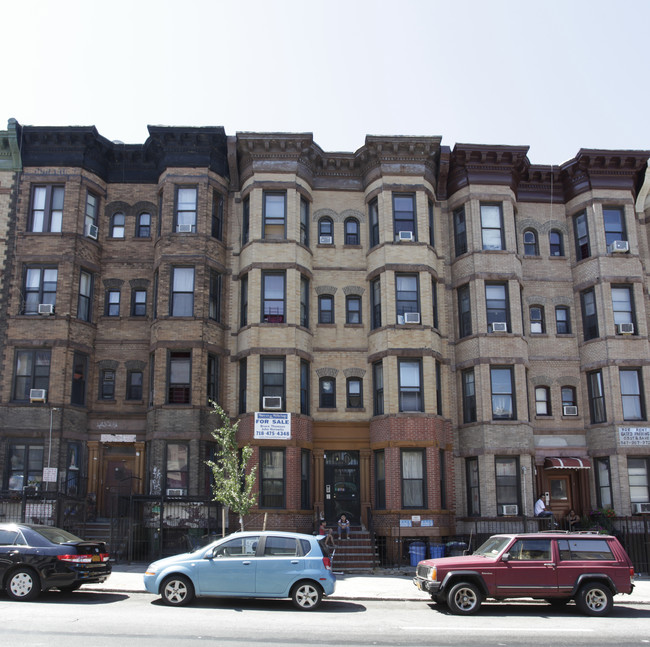 474 60th St in Brooklyn, NY - Foto de edificio - Building Photo