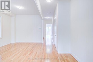 134 Goodwin Cres in Milton, ON - Building Photo - Building Photo