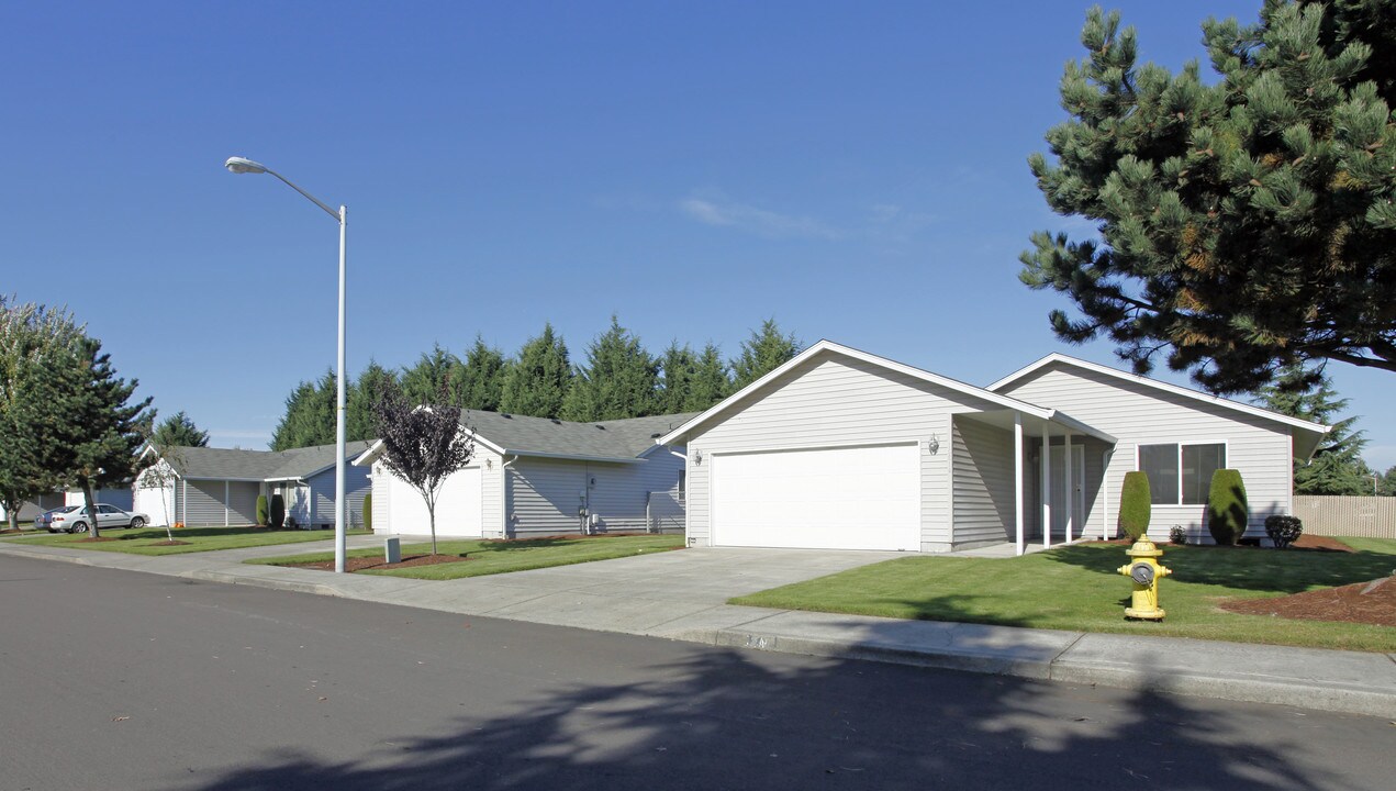 Summerfield in Vancouver, WA - Building Photo