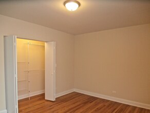 2508 W North Shore Ave, Unit 1 in Chicago, IL - Foto de edificio - Building Photo