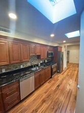 136 Inman St, Unit 1 in Cambridge, MA - Foto de edificio - Building Photo