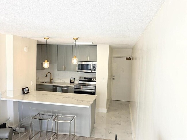 property at 225 Ka?iulani Ave