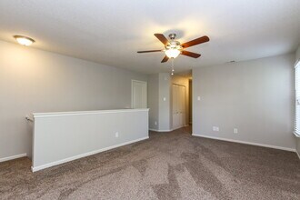 10153 Split Rock Way in Indianapolis, IN - Foto de edificio - Building Photo