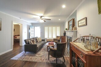 1243 S Richmond Ave in Tulsa, OK - Building Photo - Building Photo