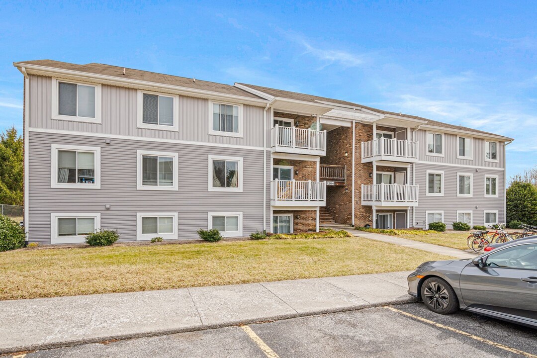 1204 University Terrace in Blacksburg, VA - Foto de edificio