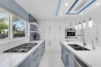 4140 N 36th Ave in Hollywood, FL - Foto de edificio - Building Photo
