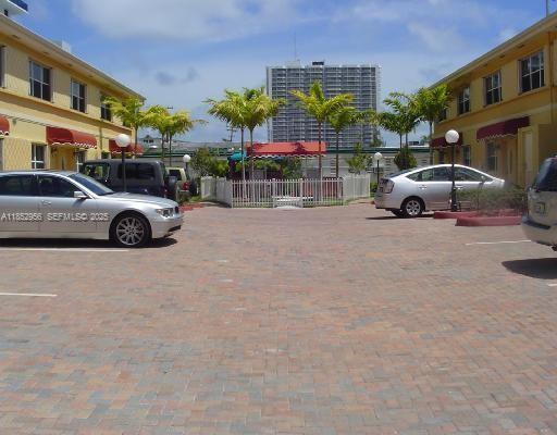 property at 1701 N Treasure Dr