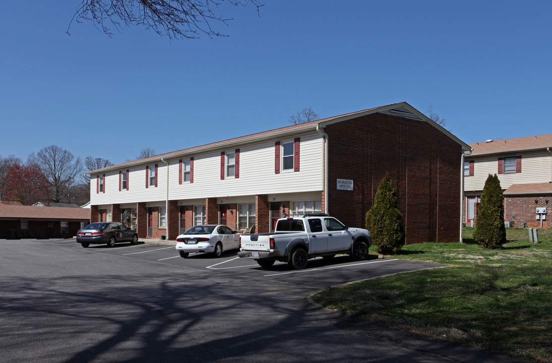 Chelsea Apartments in Belmont, NC - Building Photo