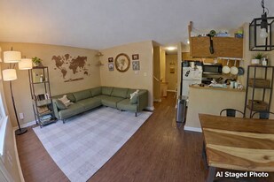 1947 Crescent Dr in Manhattan, KS - Building Photo