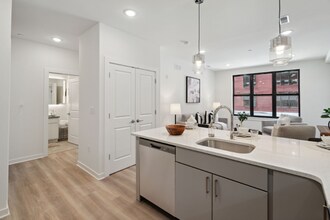 4442 Ridge Ave in Philadelphia, PA - Building Photo - Building Photo