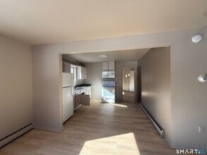 388 S Main St in Seymour, CT - Building Photo - Building Photo