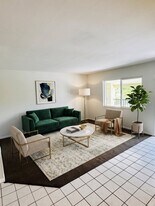 2 N Fernwood Ave in Clearwater, FL - Building Photo