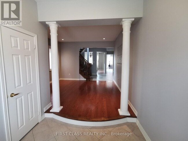 279 River Ridge Blvd in Aurora, ON - Building Photo - Building Photo