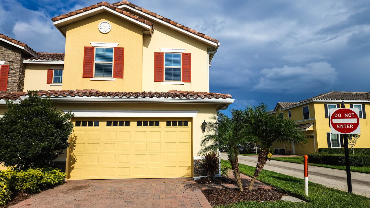 14083 Tarvin St in Orlando, FL - Foto de edificio