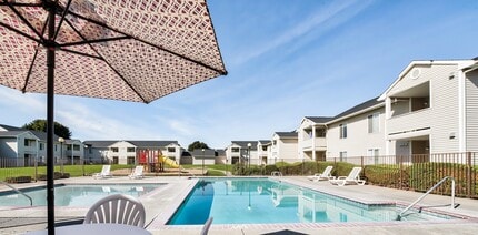 Cornerstone in Yakima, WA - Building Photo - Building Photo