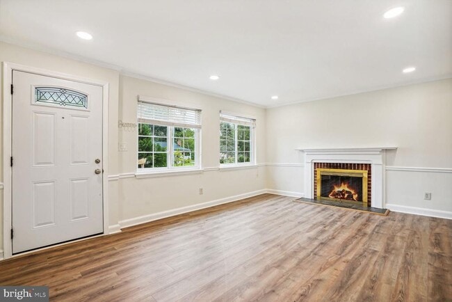 property at 3826 Pickett Ct