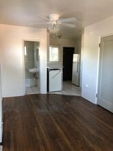 2816 Silver Ave SE in Albuquerque, NM - Building Photo - Building Photo