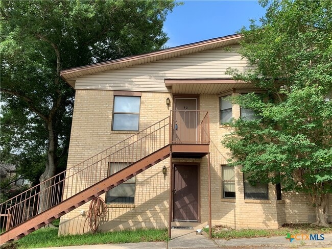 property at 40 Royal Crest
