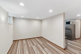 1301 W Nelson St in Chicago, IL - Building Photo - Building Photo