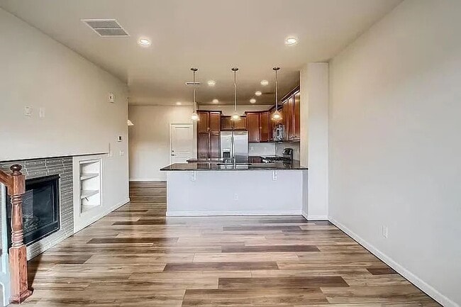 8986 E Phillips Dr in Centennial, CO - Building Photo - Building Photo