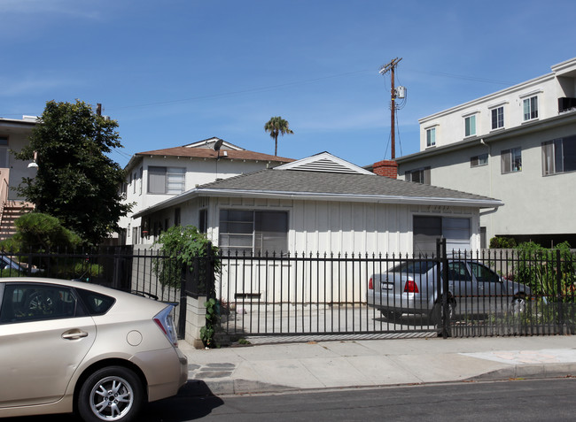 1631 Granville Ave in Los Angeles, CA - Building Photo - Building Photo