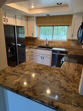 16376 Avenida Venusto in San Diego, CA - Building Photo - Building Photo