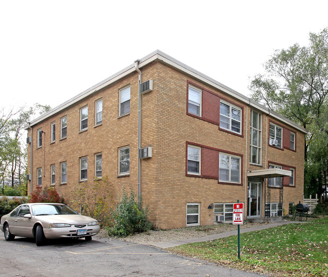 McCarrons Apartments in Roseville, MN - Building Photo - Building Photo