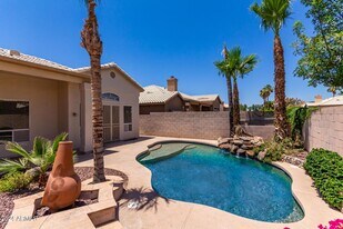 8924 E Captain Dreyfus Ave in Scottsdale, AZ - Building Photo