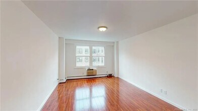 30 Glenbrook Rd, Unit 3D in Stamford, CT - Foto de edificio - Building Photo